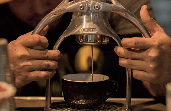Mengenal Rok Presso, Bikin Kopi Manual Jadi Lebih Mudah